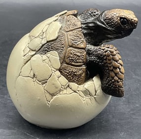 WINDSTONE EDITIONS Pe?a 87 Turtle in Egg Figural