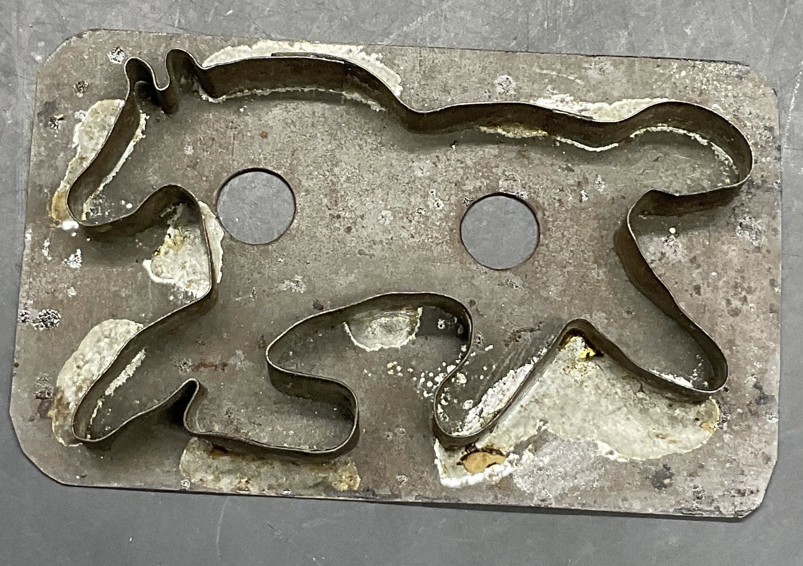 Vintage Metal Animal Cookie Cutter W/ Flat Backing (1 of 7)