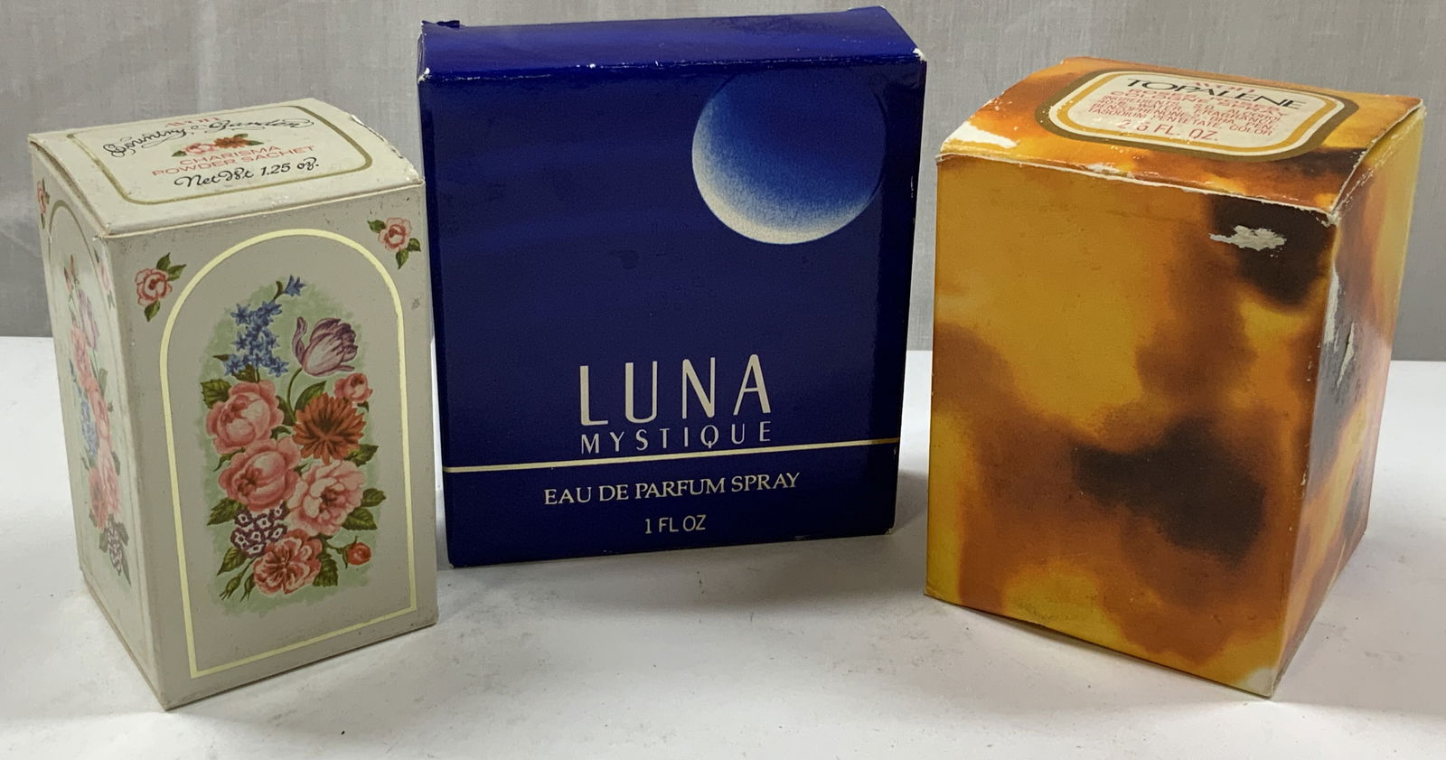 2 AVON Perfumes & Powder W LUNA Mystique Spray NIB (1 of 6)