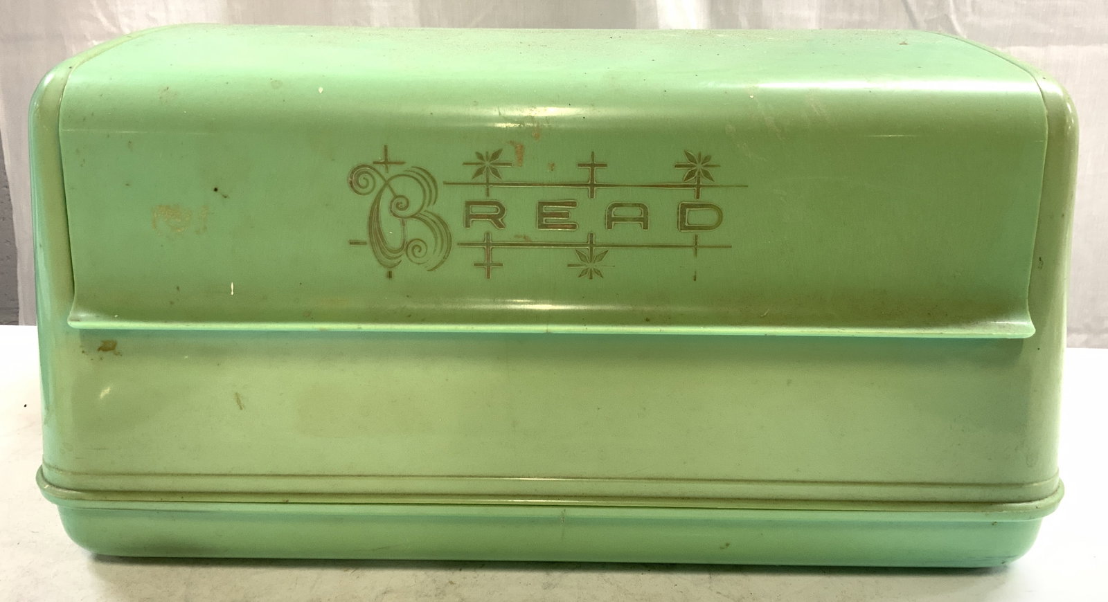 READ Lustro-Ware Bread Box W Hinged Lid (1 of 8)