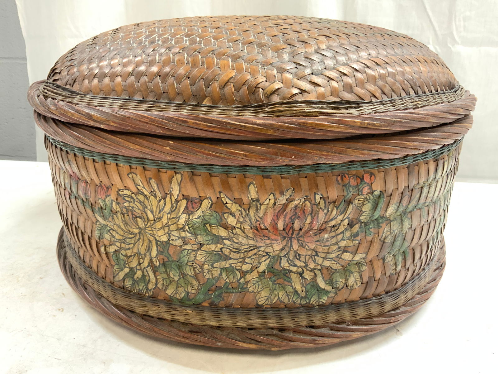 Vtg Asian Woven Wicker Wedding Basket w Lid (1 of 7)