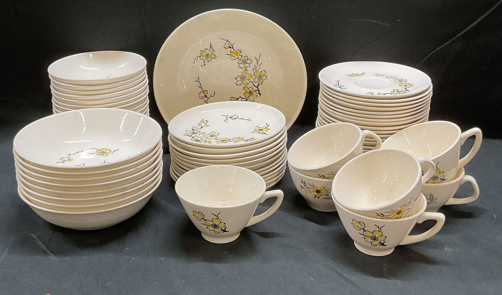 Vtg Set 67 White Floral Ceramic Tableware USA (1 of 10)