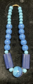 Vtg Chunky Blue Wood Beaded Necklace