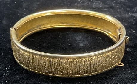 Vintage Gold Tone Textured Bangle Bracelet