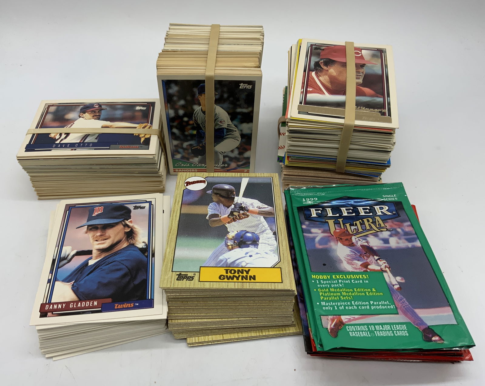Lot 80+1990s TOPPS,FLEER Assortment Baseball Cards (1 of 8)