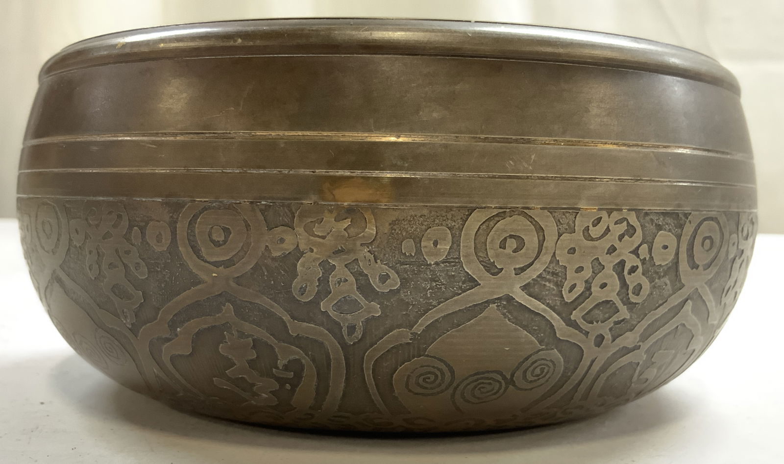 Vntg Gilt Metal Tibetan Singing Bowl Sound Bowl (1 of 8)