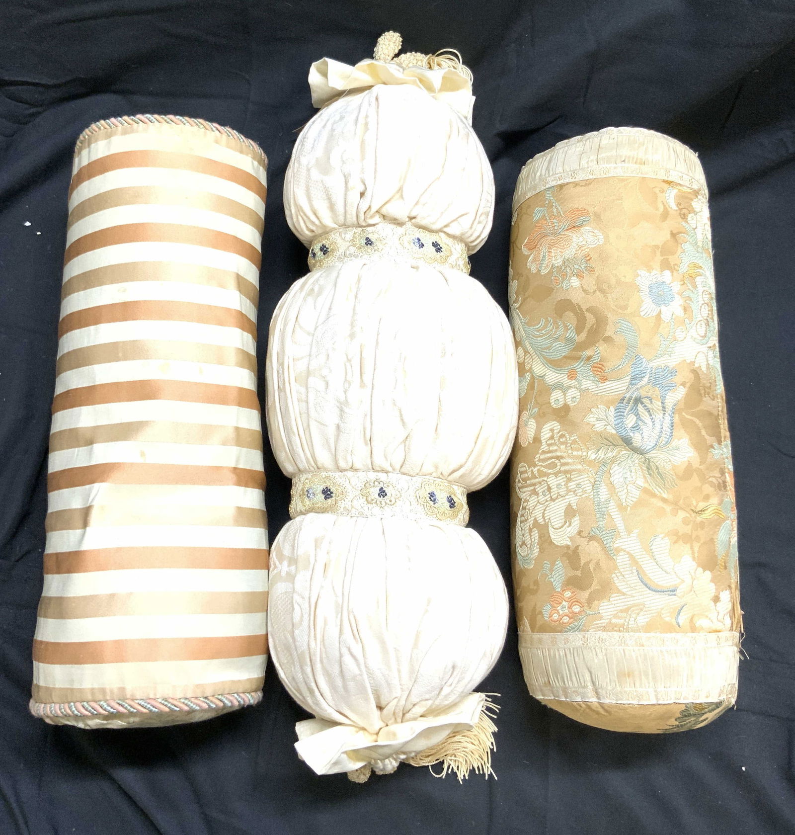 Lot 3 Custom Silk Neck Roll Pillows (1 of 8)