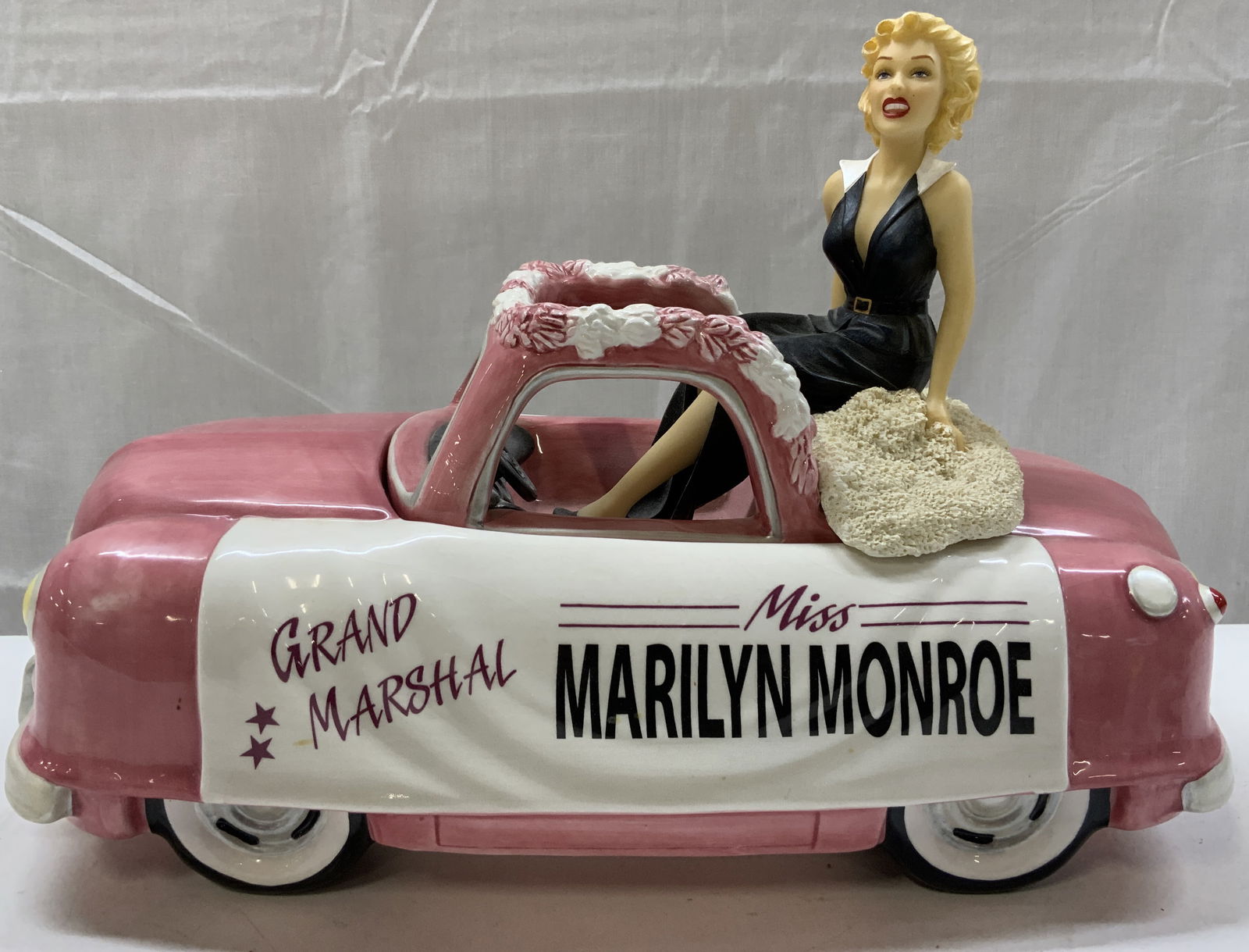 ClayArt Marilyn Monroe Pink Convertible Cookie Jar (1 of 10)