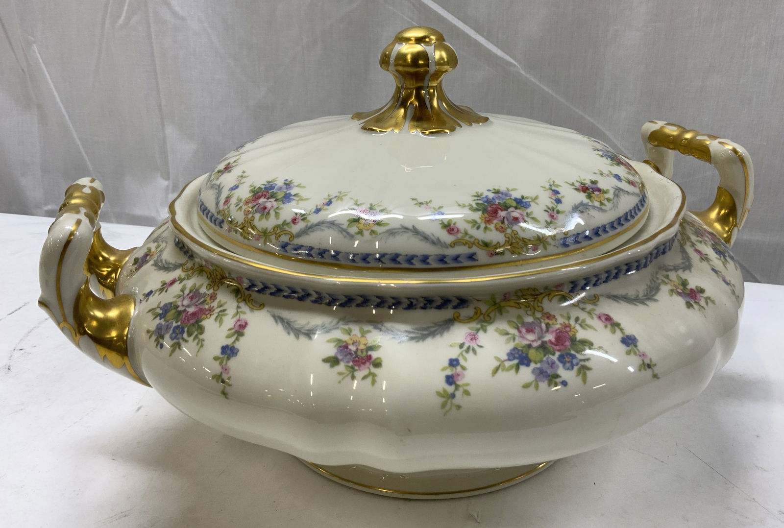 K&A Krautheim Porc Floral Tureen W Lid Germany (1 of 7)