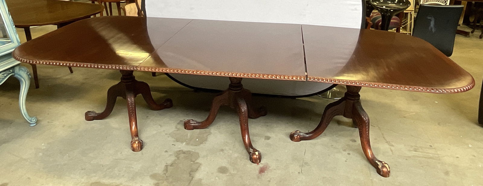 Baker HISTORIC CHARLESTON ティルトトップテーブル 猫脚 Baker HISTORIC CHARLESTON ティルトトップテーブル 猫脚