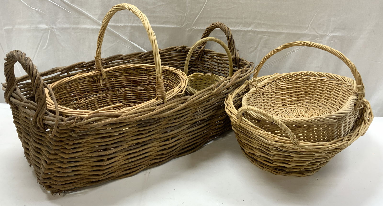 Group Lot 5 Woven Oval Baskets W Handles (1 of 10)