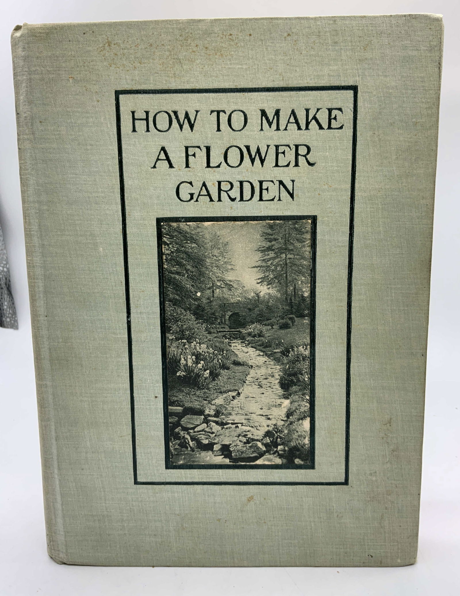 Antq Make A Flower Garden Illustr Bk 1903 MILLER (1 of 9)