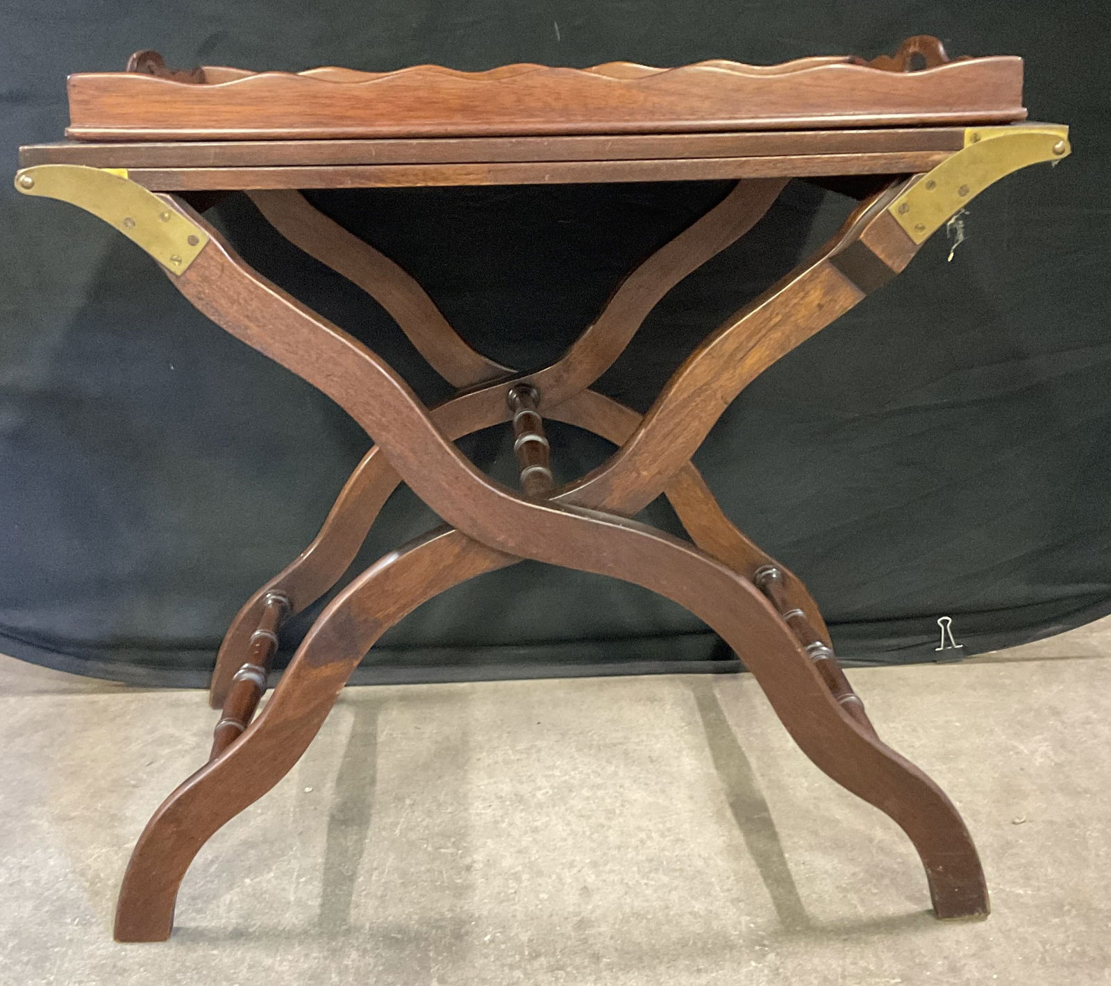 Vintage Butler Table With Removable Tray Top (1 of 8)