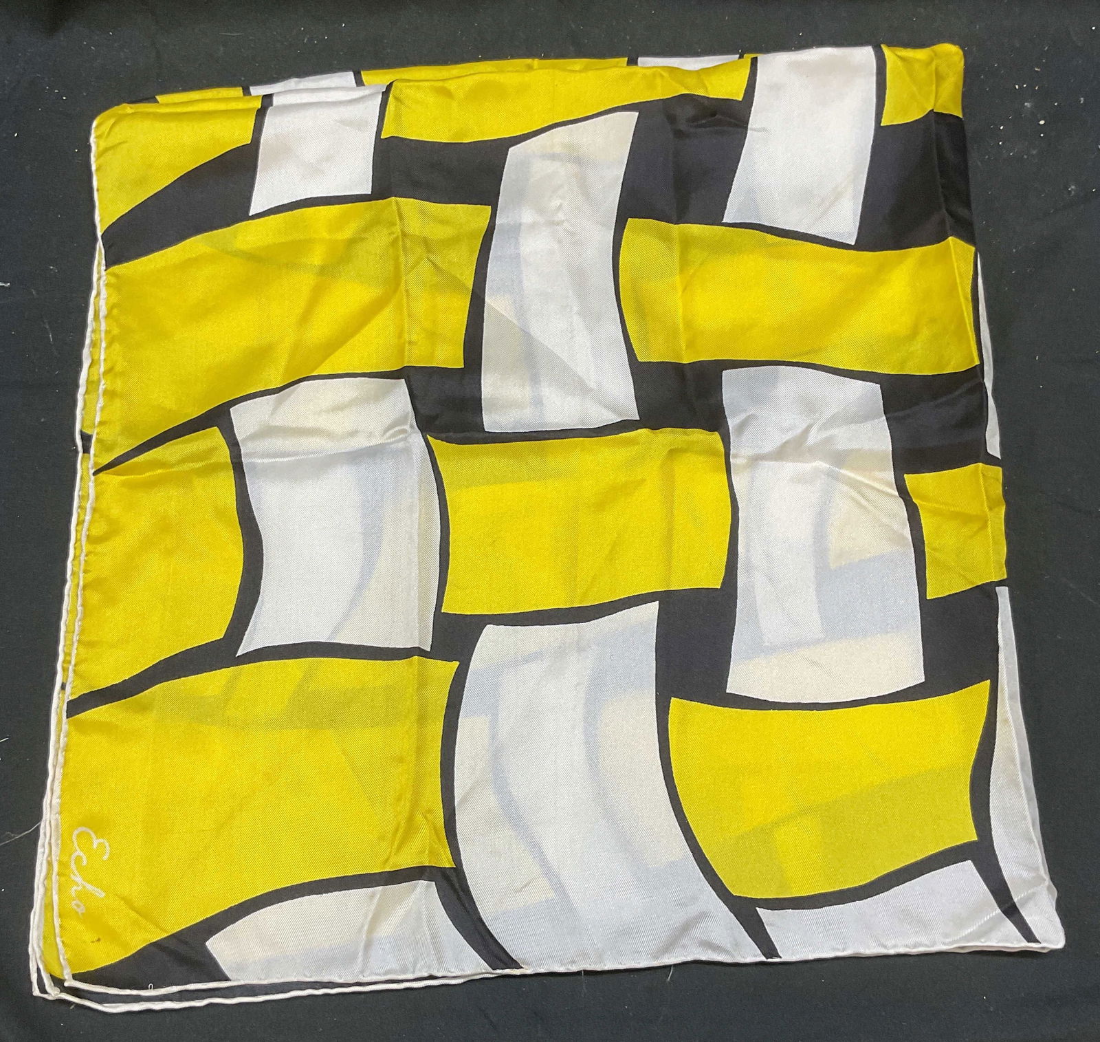 Vtg  Echo Yellow Black Woven Pattern Silk Scarf (1 of 6)