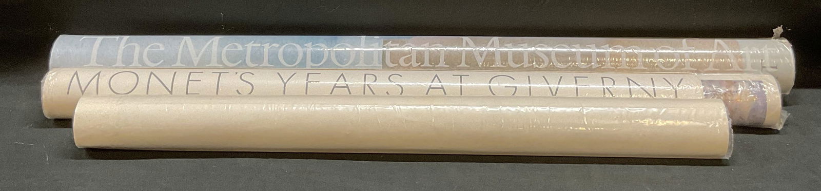 Lot 3 Metropolitan Museum of Art Posters NIP 1978+: Lot of 3 Art posters. New in packages. Includes 2 Metropolitan Museum of Art posters and 1 unidentified poster. 1 poster for the exhibition Monets Years At Giverny, The Metropolitan Museum of Art, 197