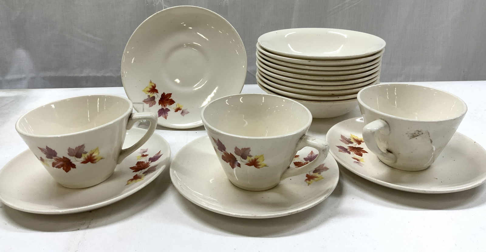 18 Autumn Maple Leaf Bowls, Cup & Saucer Set USA (1 of 6)