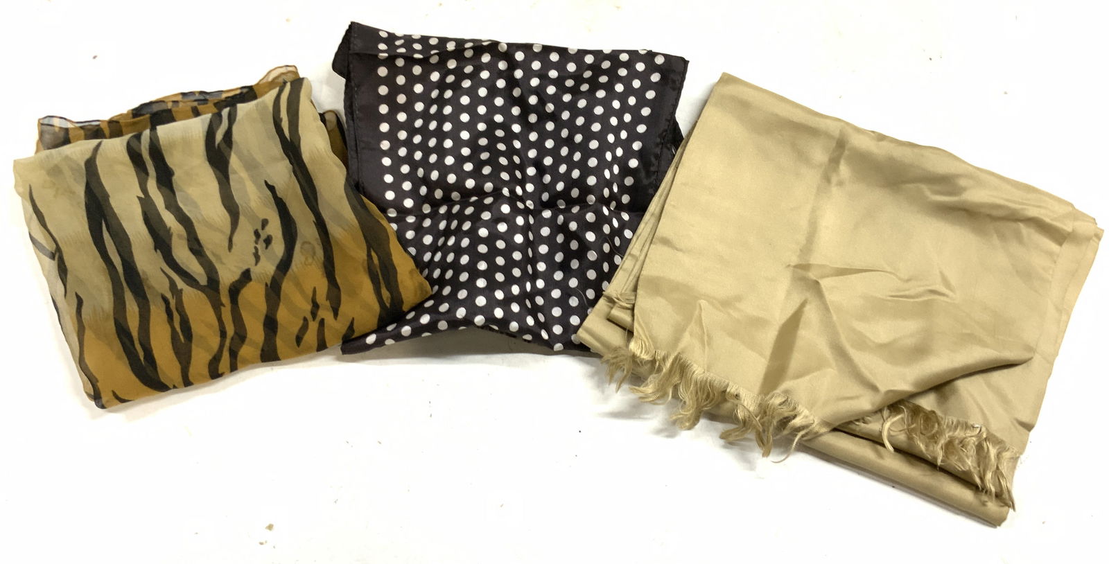 Lot 3 Assorted Scarves Fashion Accessories (1 of 6)