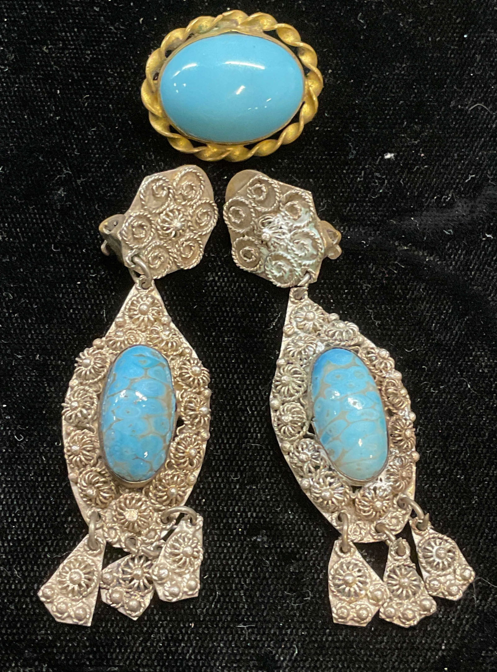 Lot 2 Vtg Silver Tone Blue Earrings, Brooch (1 of 6)