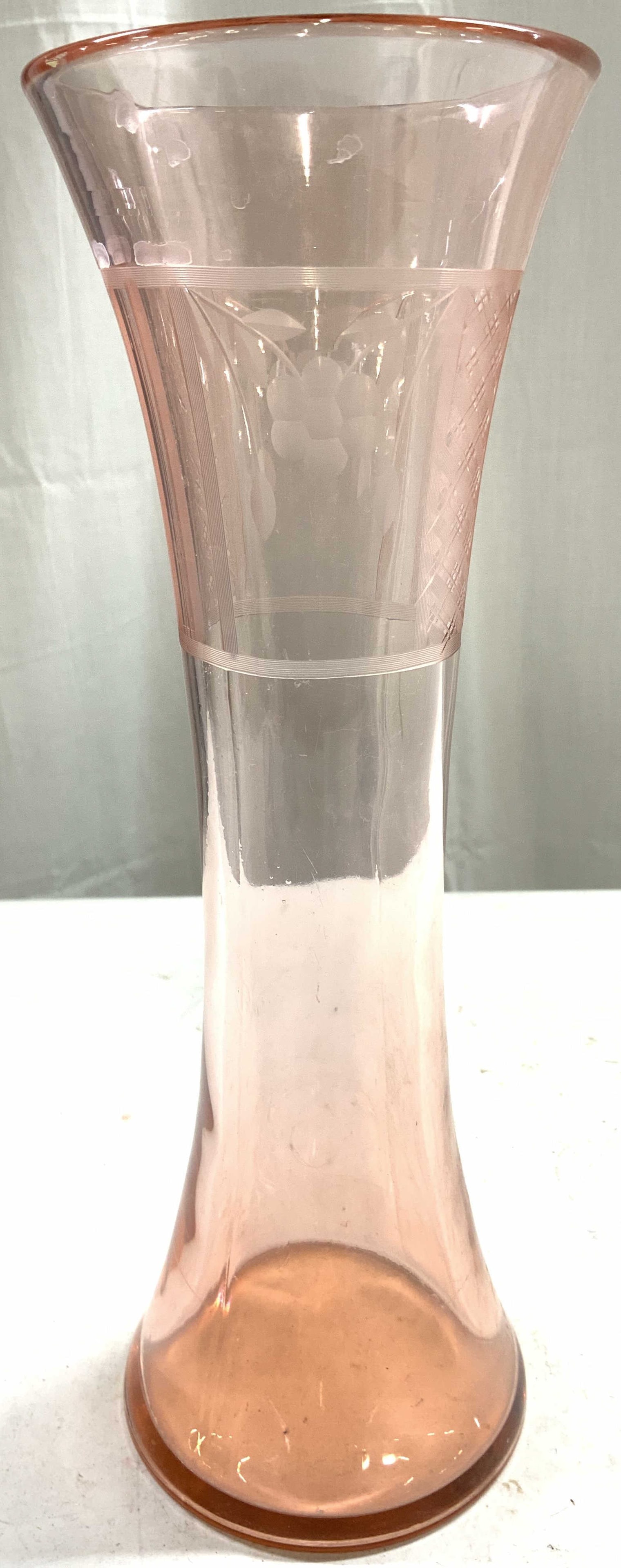 Vintage Pink Depression Glass Vase (1 of 6)