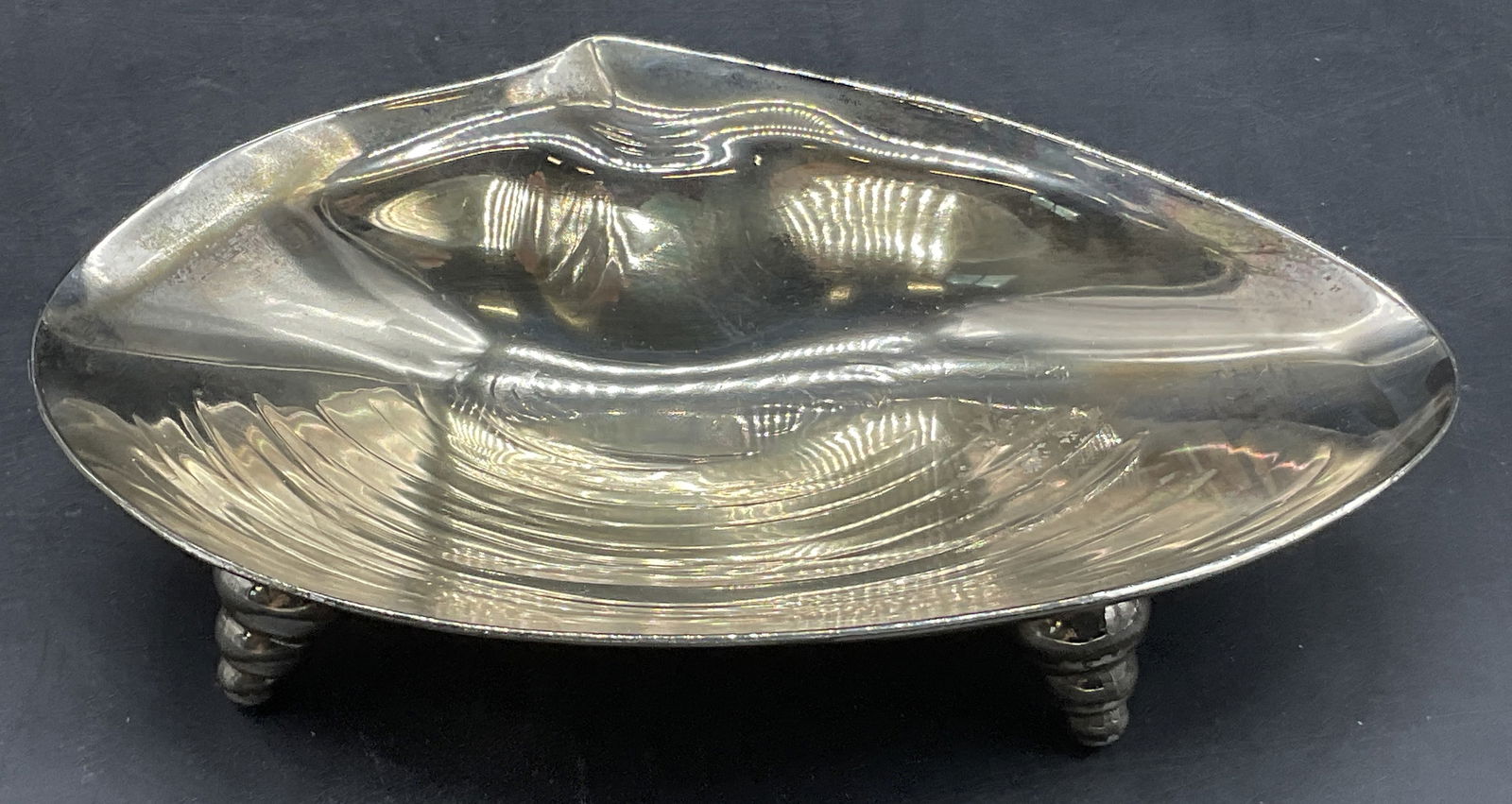 Vntg Silver Plated Footed Clam Shell Trinket Dish (1 of 7)