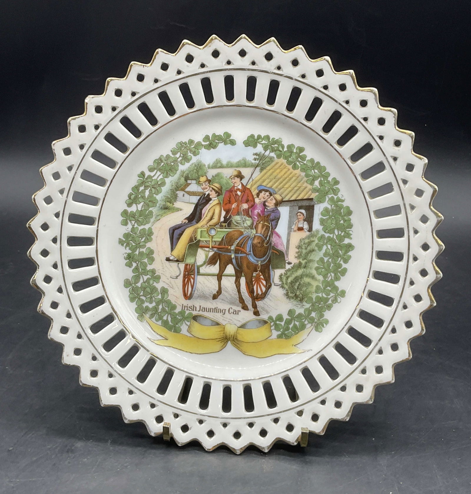 IRISH JAUNTING CAR Vintage Pierced Porcelain Plate (1 of 7)