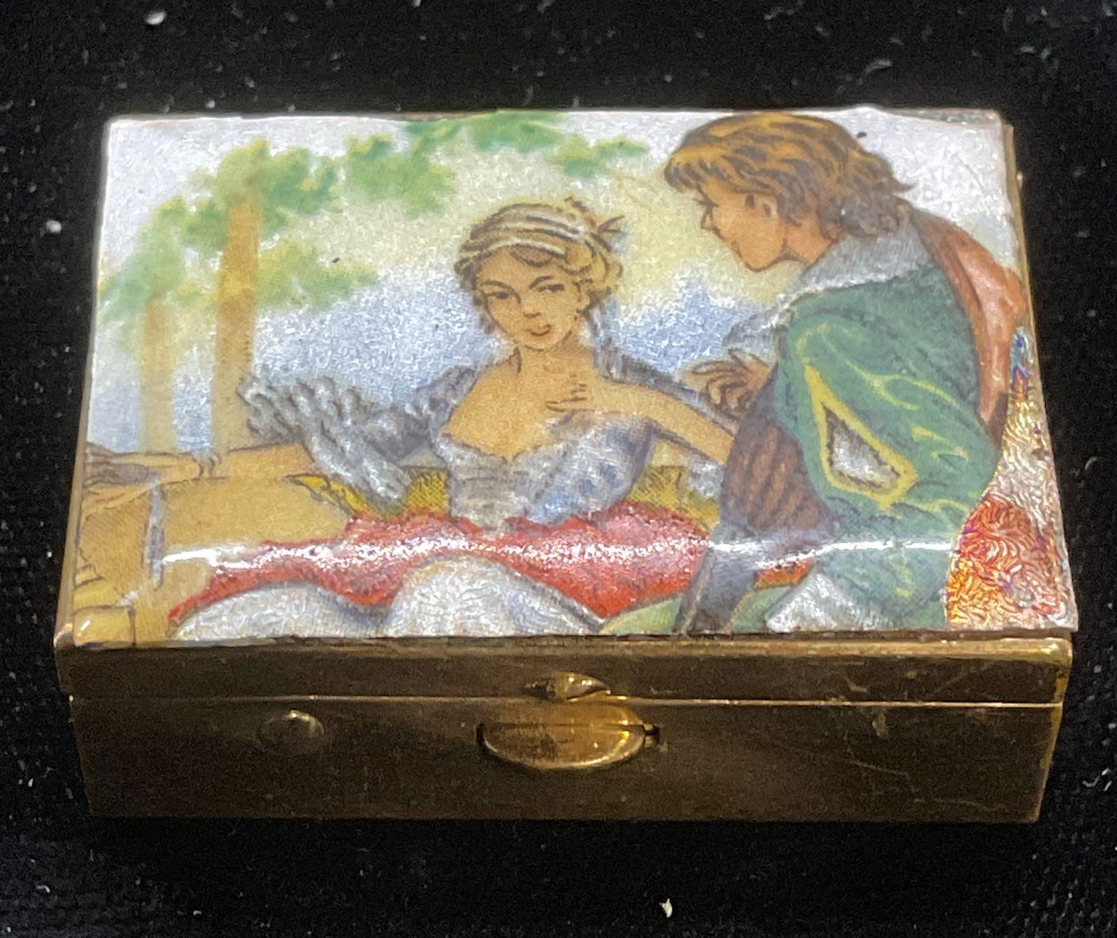 Vtg Schildkraut Enamel Couple Contact Lens Case (1 of 6)