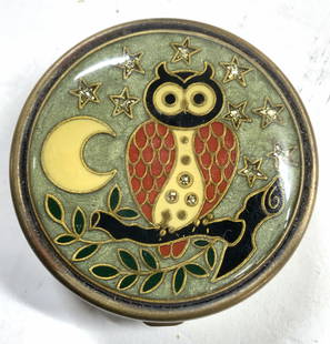 Vtg Cloisonne Enamel Brass Trinket Bx w Owl: Trinket box is vintage. Piece has gilt metal exterior, appears to be brass. Box has oval form. Piece has enameled depiction of owl on top of lid. Trinket box measures approx 1.65 inches diameter. Trin
