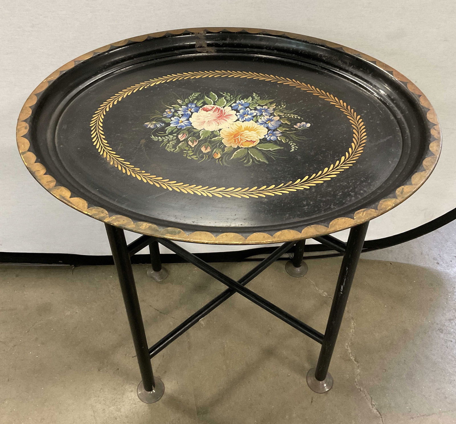 Vntg Floral Toleware Tray Table, Collapsible Base (1 of 10)