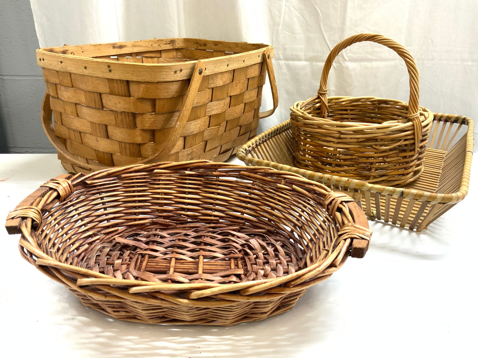 Lot 4 Assorted Woven Wicker & Wood Baskets (1 of 8)