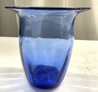 Hand Blown Scalloped Art Glass Vase Blue: Vase is hand blown due to pontil on underside. Vase has slight scalloping to exterior. Vase rim leans outward. Vessel is blue toned. Piece measures approximately 6.5 inches tall 6.75 inches deep. Vase