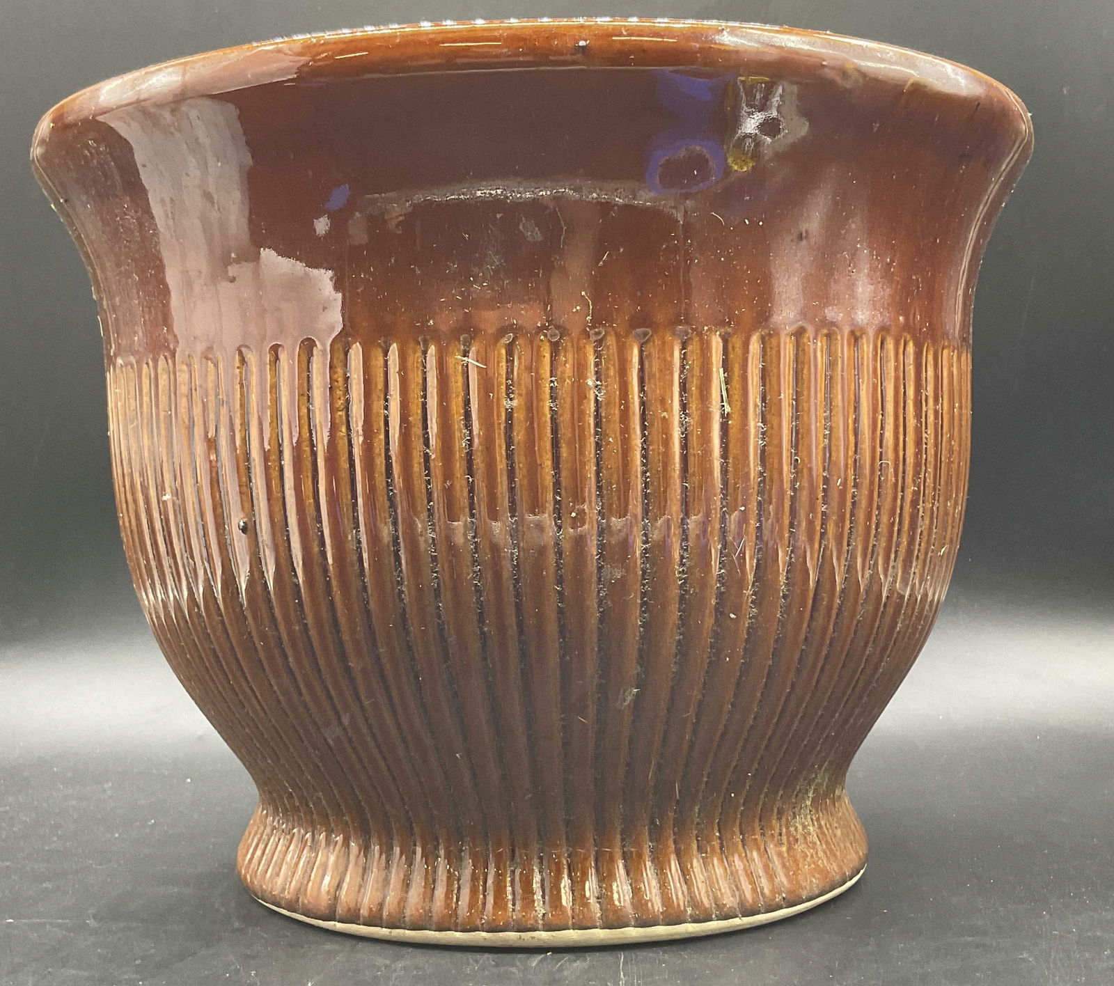 Vintage Glazed Brown Ribbed Pottery Planter (1 of 7)