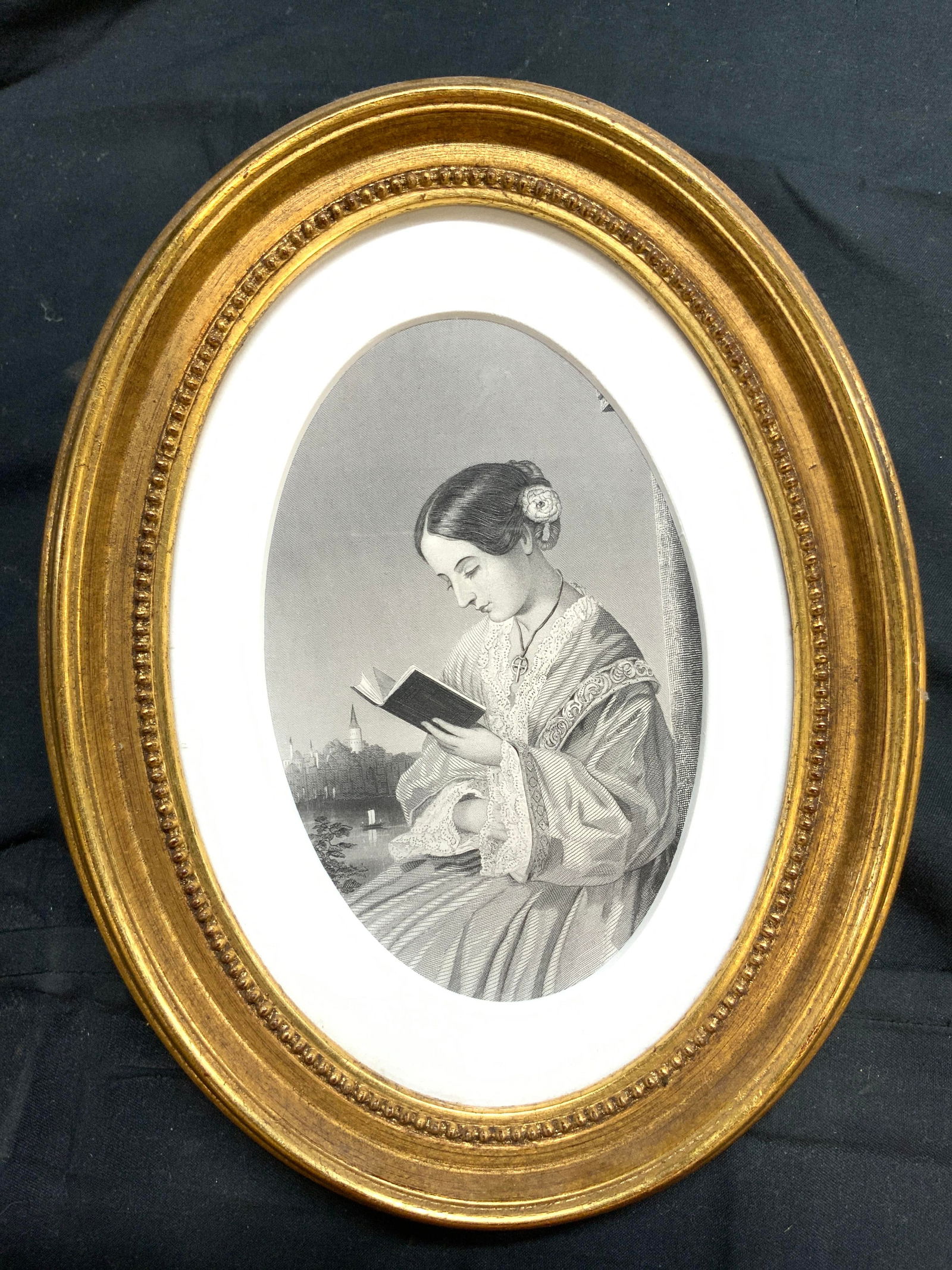 Antq Etched Portrait Of Woman In Gilt Wood Frame (1 of 6)