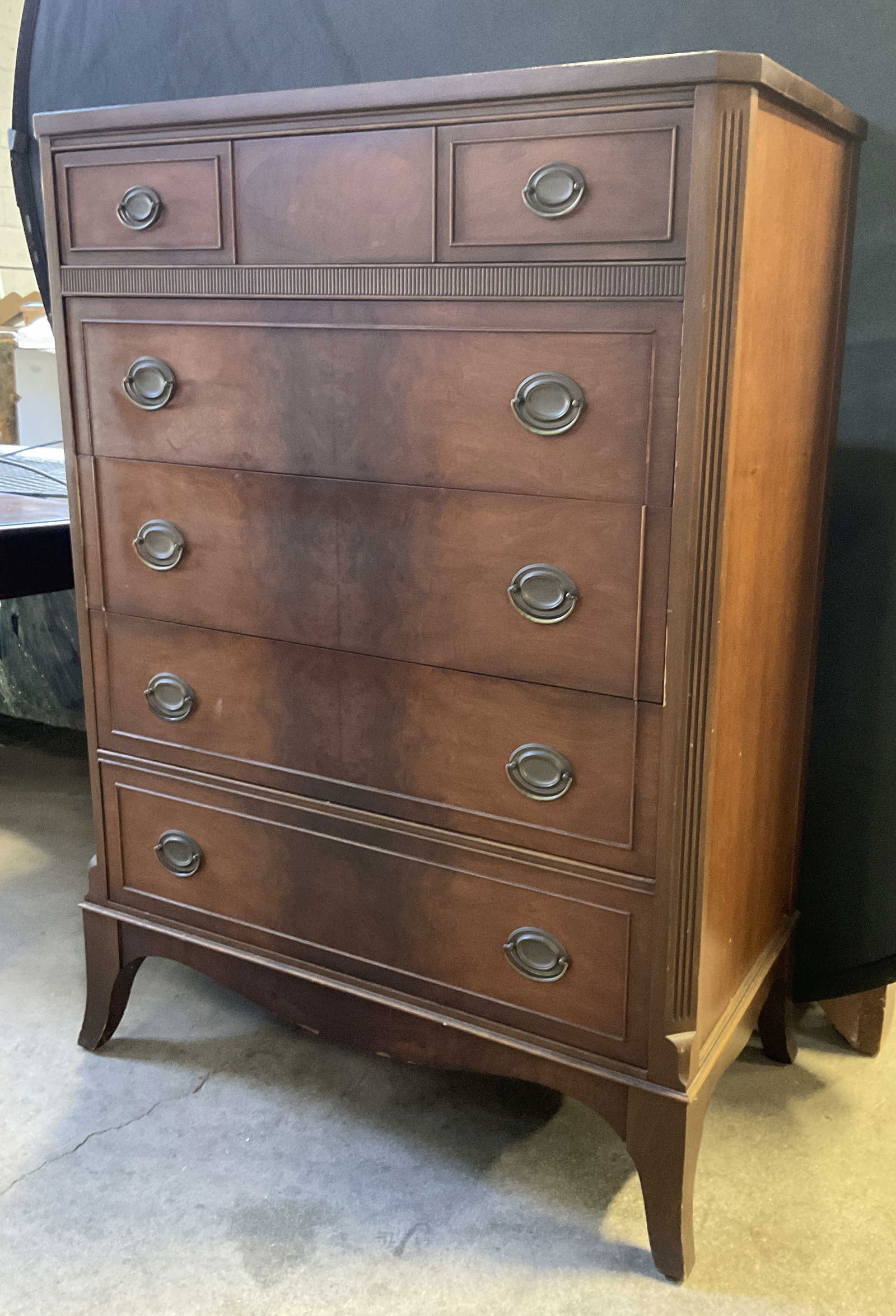Vintage Walnut Veneer & Gum Wood Chest of Drawers (1 of 10)