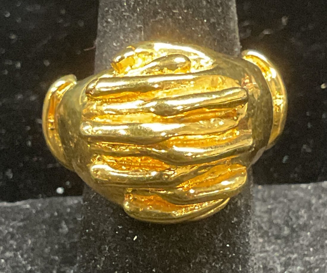 Vintage Gold Tone Clasped Hands Ring (1 of 6)