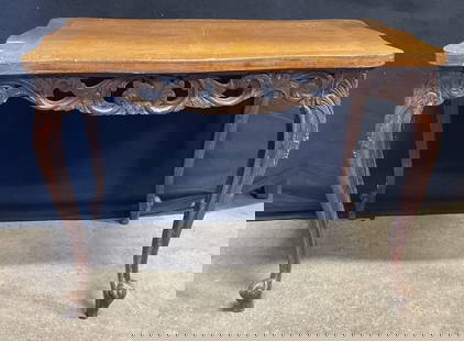 Vintage Louis XV Style Carved Wood Side Table: Vintage Louis XV Style Carved Wood Side Table. Distinctive grain pattern / finish to the wood. Carved apron beneath the tabletop. Scrolled feet. Measures approx. 20H x 19.5D x 28W in. Losses to finish