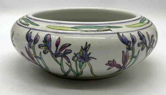 New England Pottery Purple Iris Planter: New England Pottery Purple Iris Planter Planter has hand-painted purple Iris flowers on the exterior. Signed & marked. Reads New England Pottery. Surface wear consistent to age, use & exposure. Measur