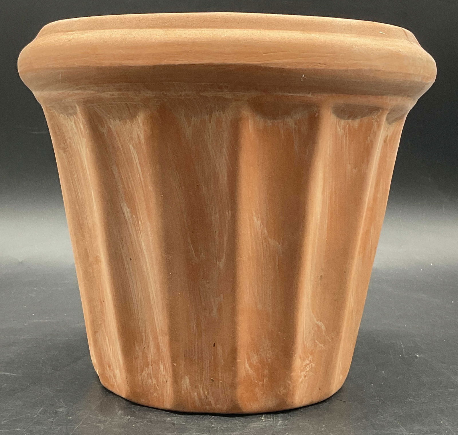Vintage Ribbed Pottery Planter Vessel (1 of 7)