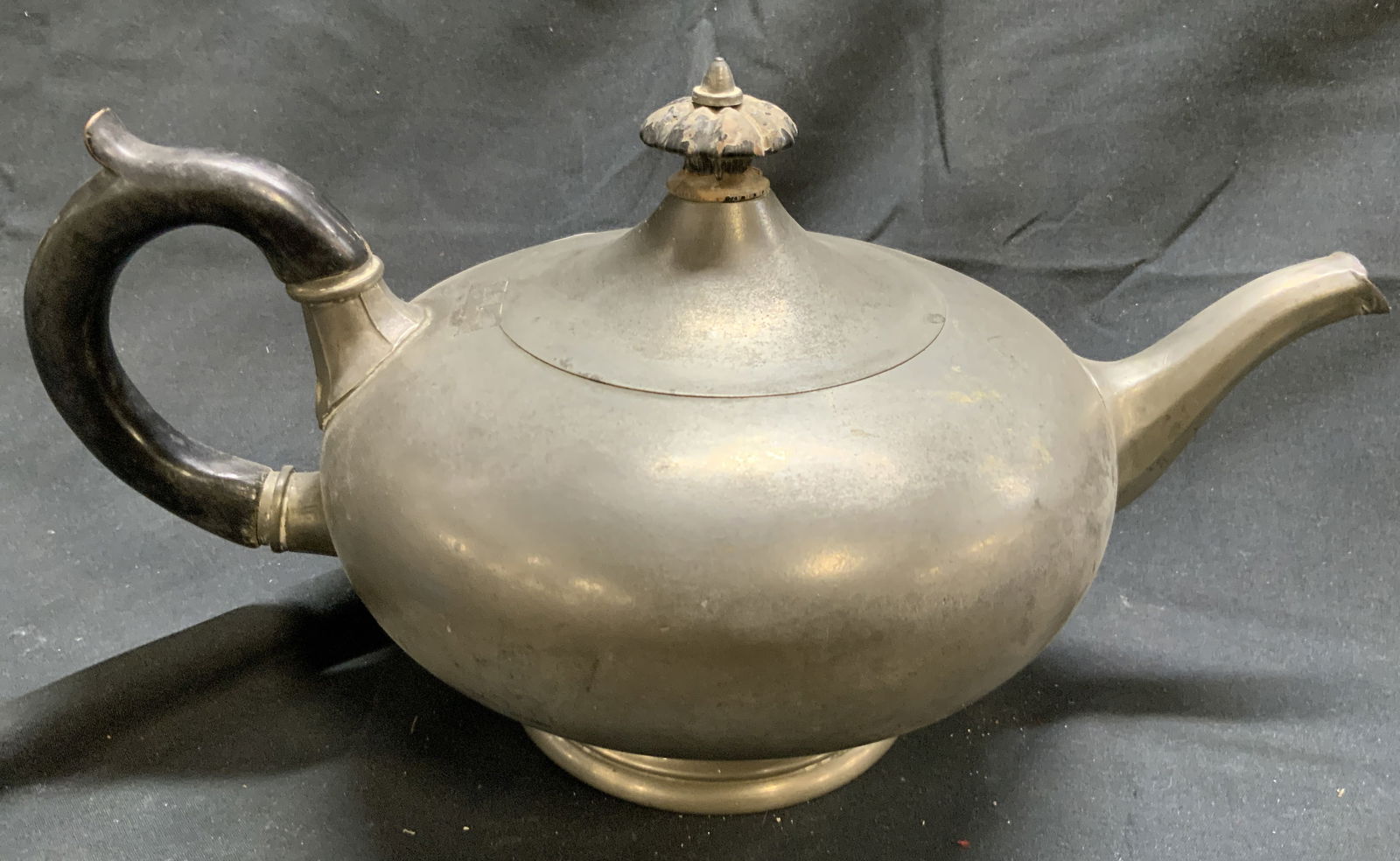 Trademarked Antique Pewter Teapot W Lid (1 of 8)