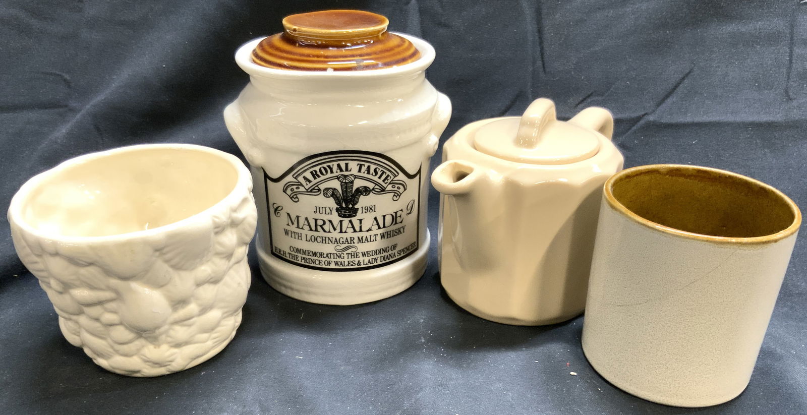 4 Crmc Tableware, JULY 1981 WEDDING C&D ENG Jar+ (1 of 8)