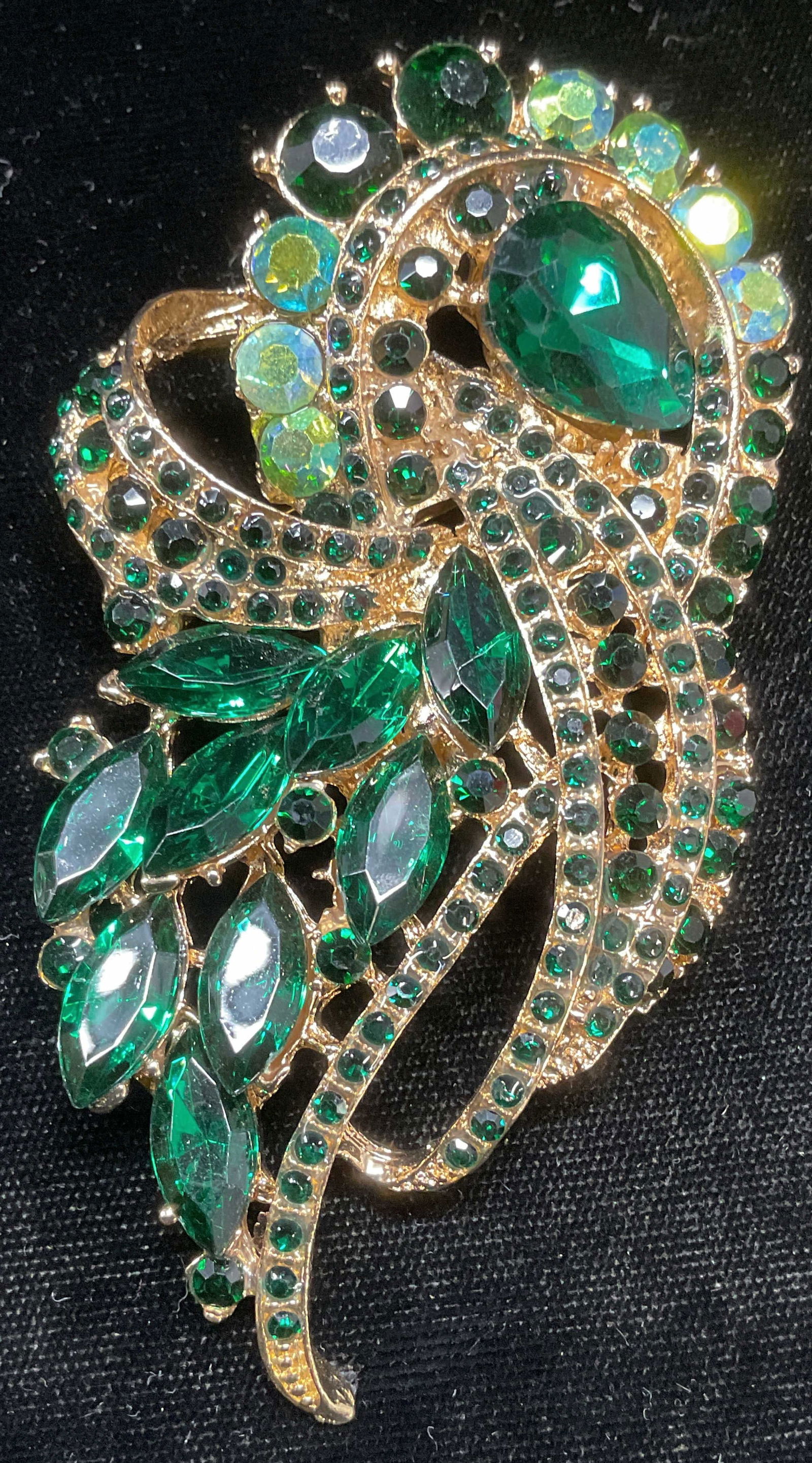 XL Gold Tn Green Crystal Brooch, 3.75 in L (1 of 6)