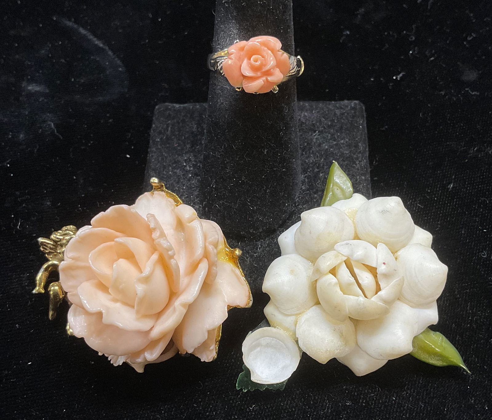 Lot 3 Vintage Gold Tn Flower Brooches & Ring (1 of 7)