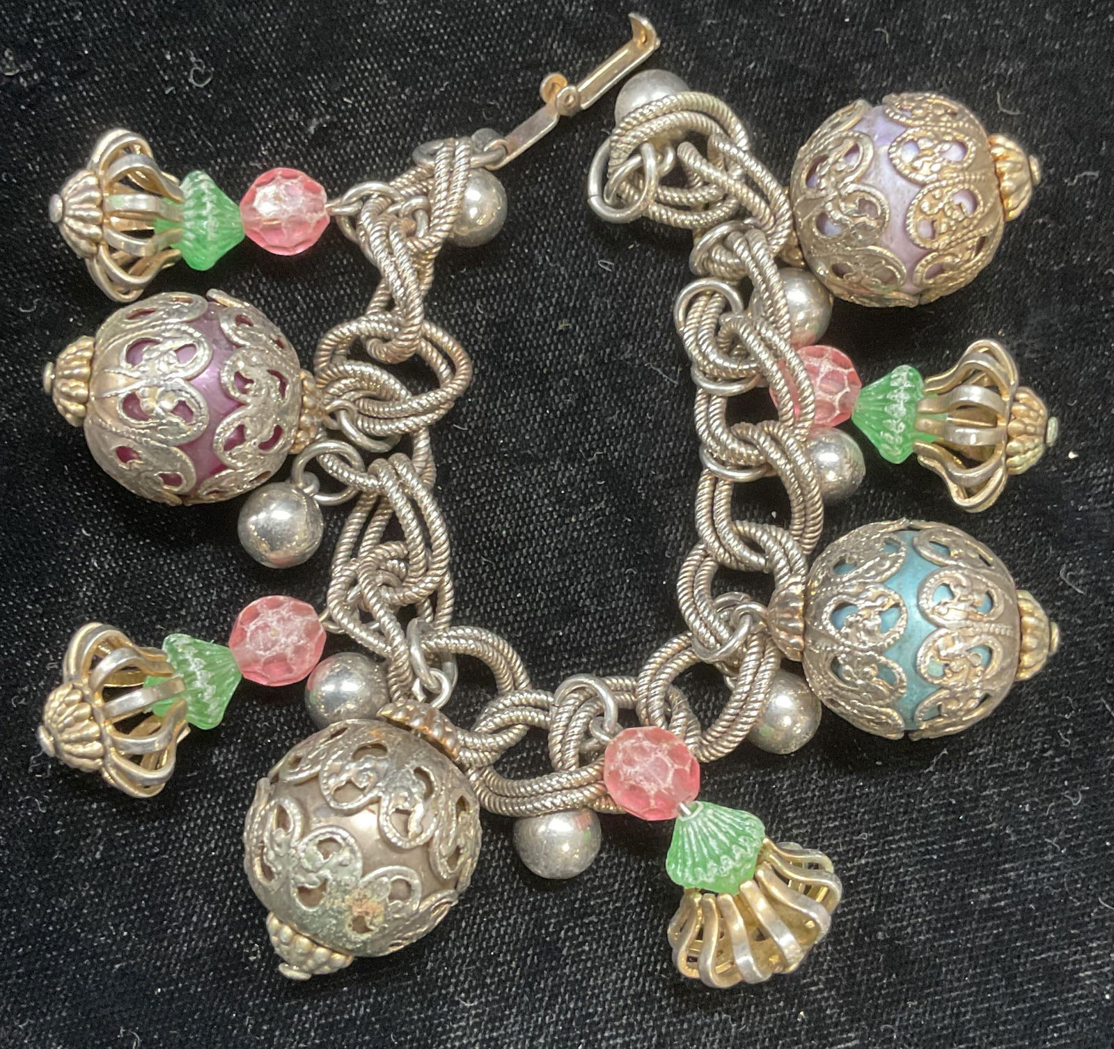 Vintage Silver Tone Beaded Bracelet (1 of 6)