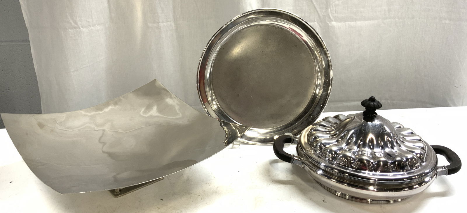 Silver Plated Serv Pot Tray & Footed Chrome Tray (1 of 8)