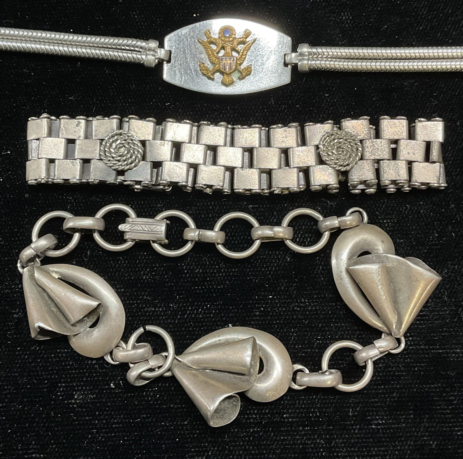 Lot 3 Vintage Silver Tone Bracelets (1 of 6)