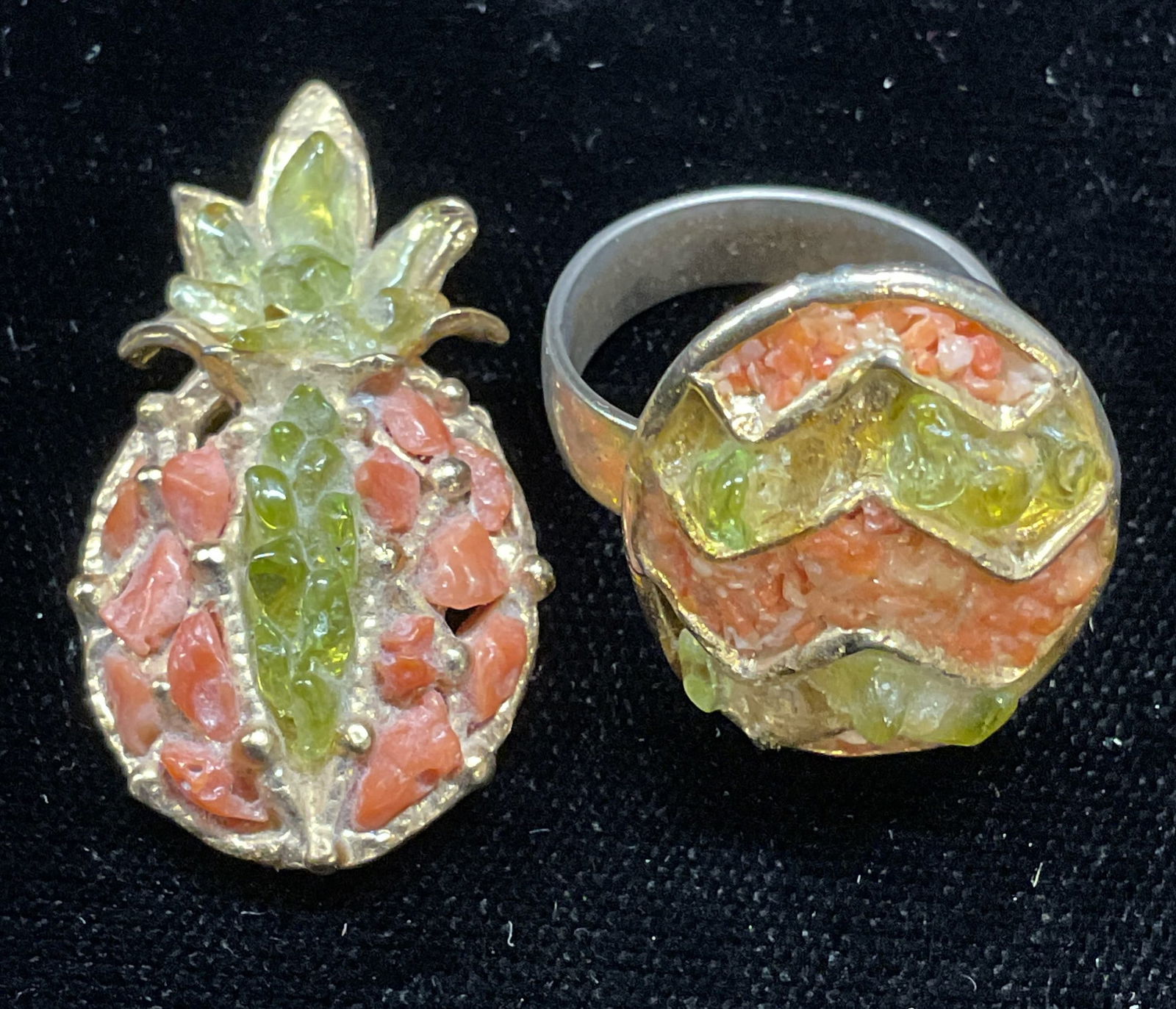 Lot 2 Pineapple Faux Stone Pendant & Ring (1 of 6)