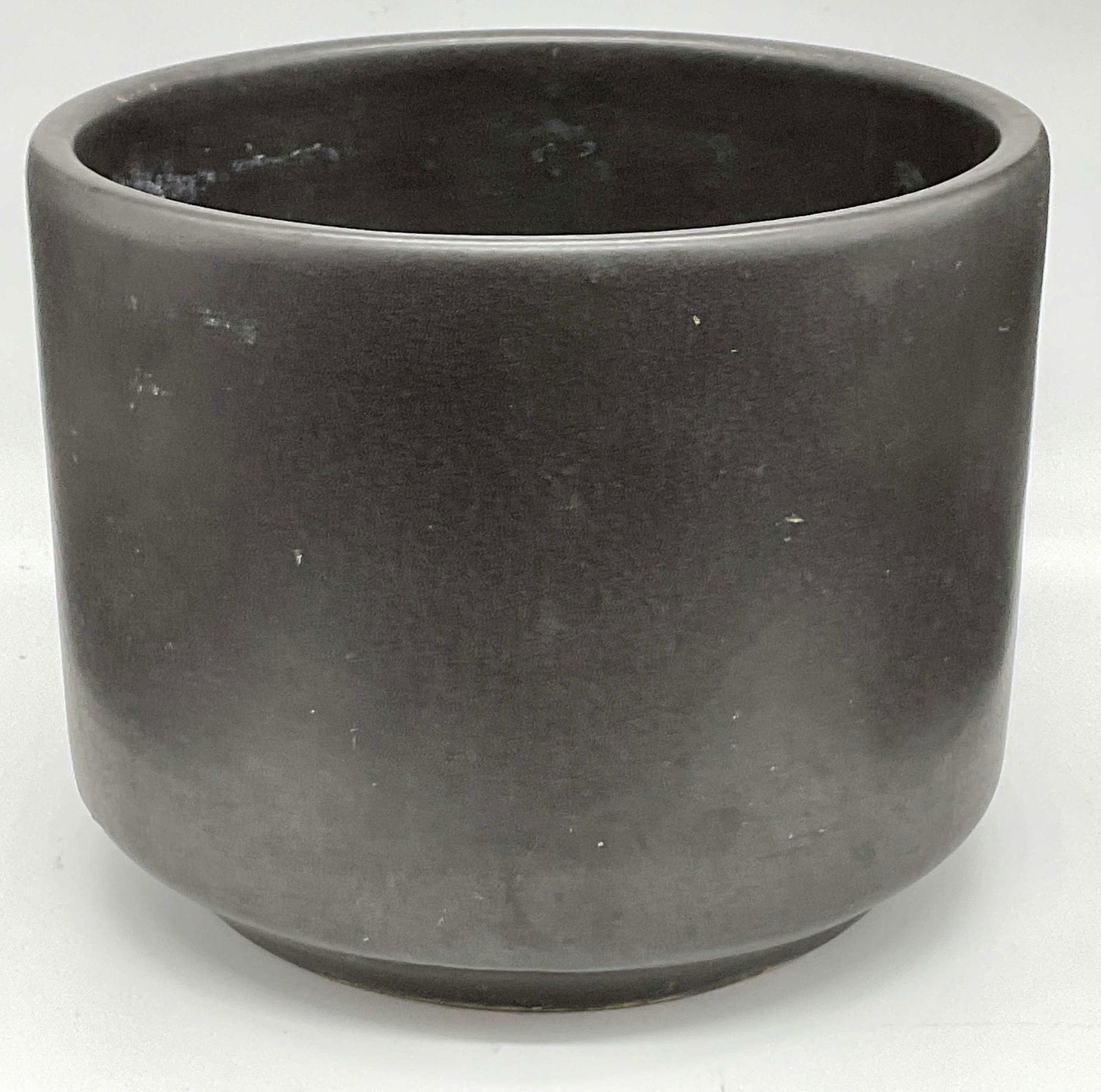 LAVERNE CALIF USA CERAMICS Black Cylinder Planter (1 of 7)