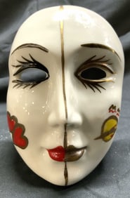 CAPODIMONTE Porc Mardi Gras Mask Decor