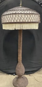 Vntg Woven Wicker Floor Lamp W/ Fringe Trim Shade