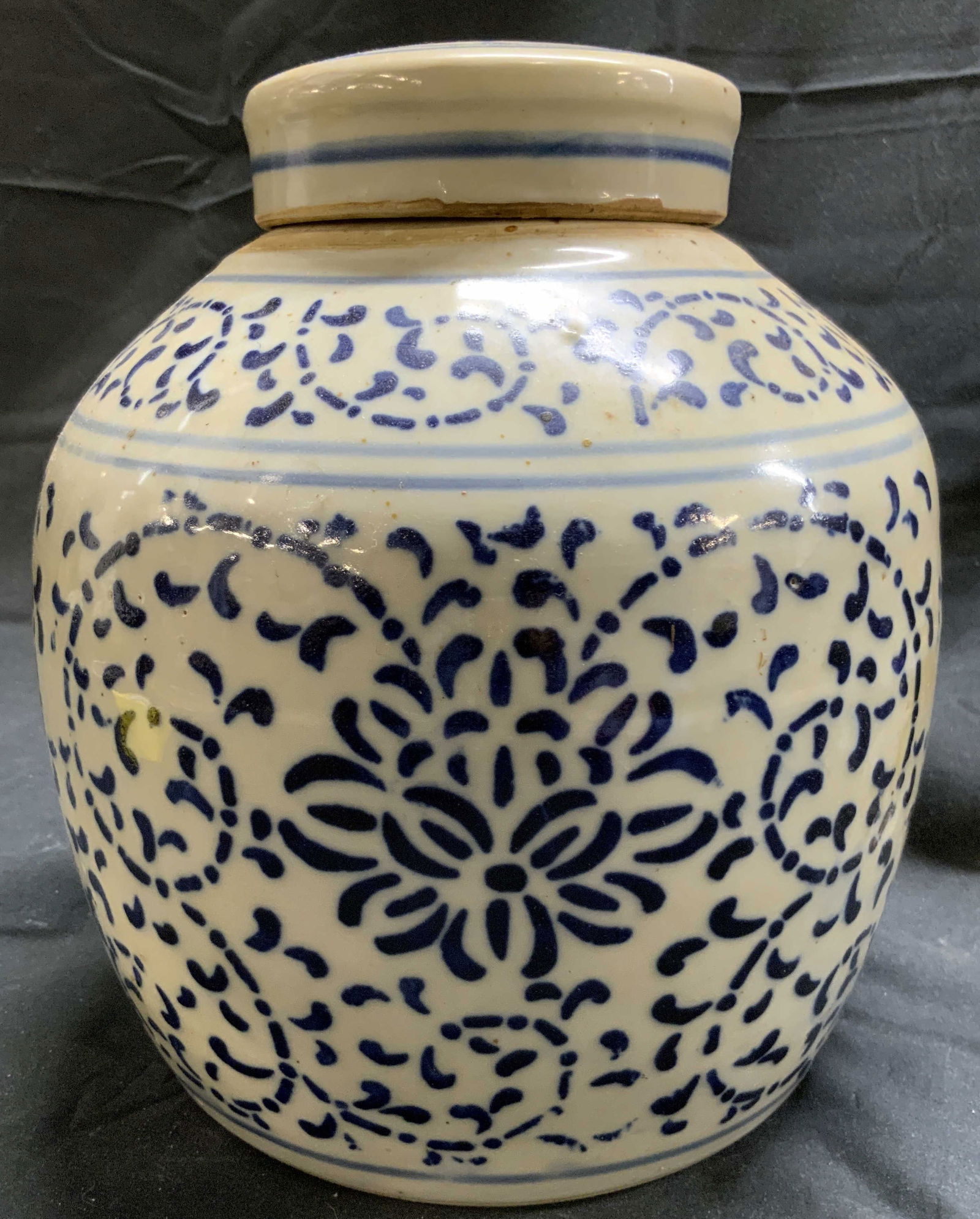 Antq Handmade Asian Ceramic Urn W Lid (1 of 8)