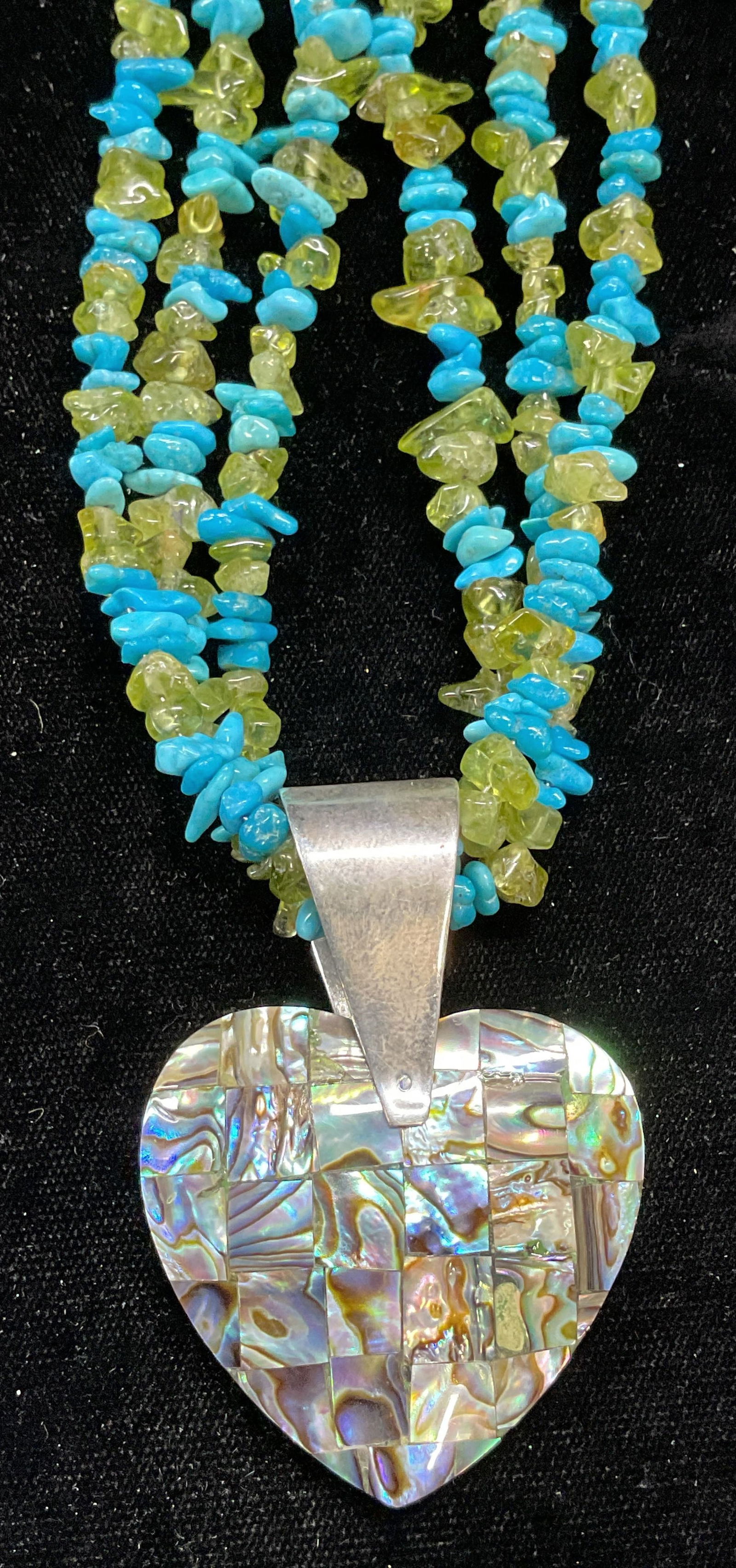 DTR Semiprecious Beaded Heart Pendant Necklace (1 of 6)